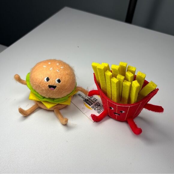 Felt Duo Cheeseburger and Fries Summer Figurines from Sun Squad nwt - Picture 1 of 3